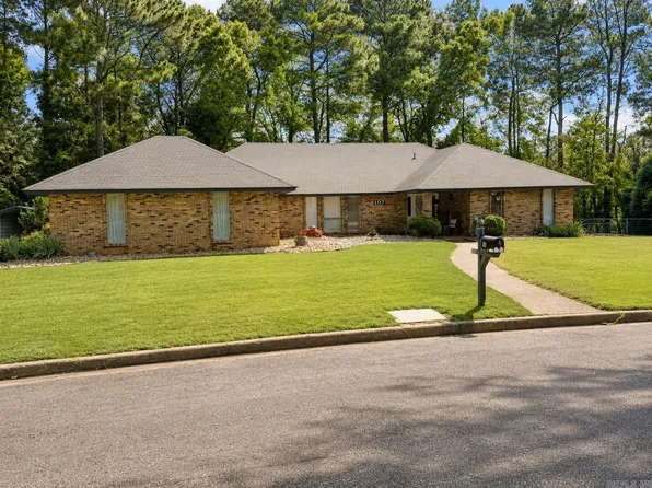 107 Evonshire Dr, Arkadelphia, AR 71923