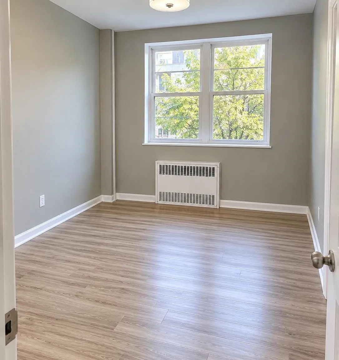 1 bed, 1.0 bath, $1,700 — Photo 2