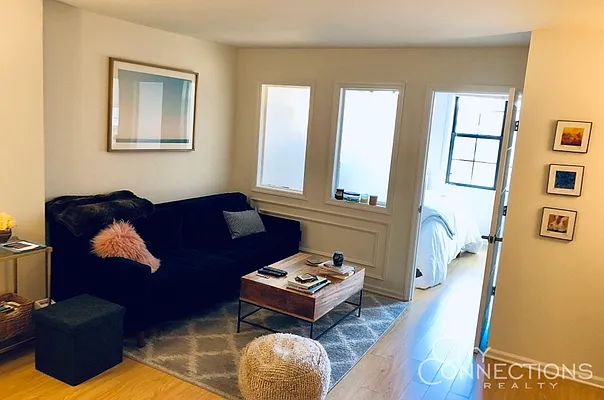 Rented by City Connections Realty | media 2