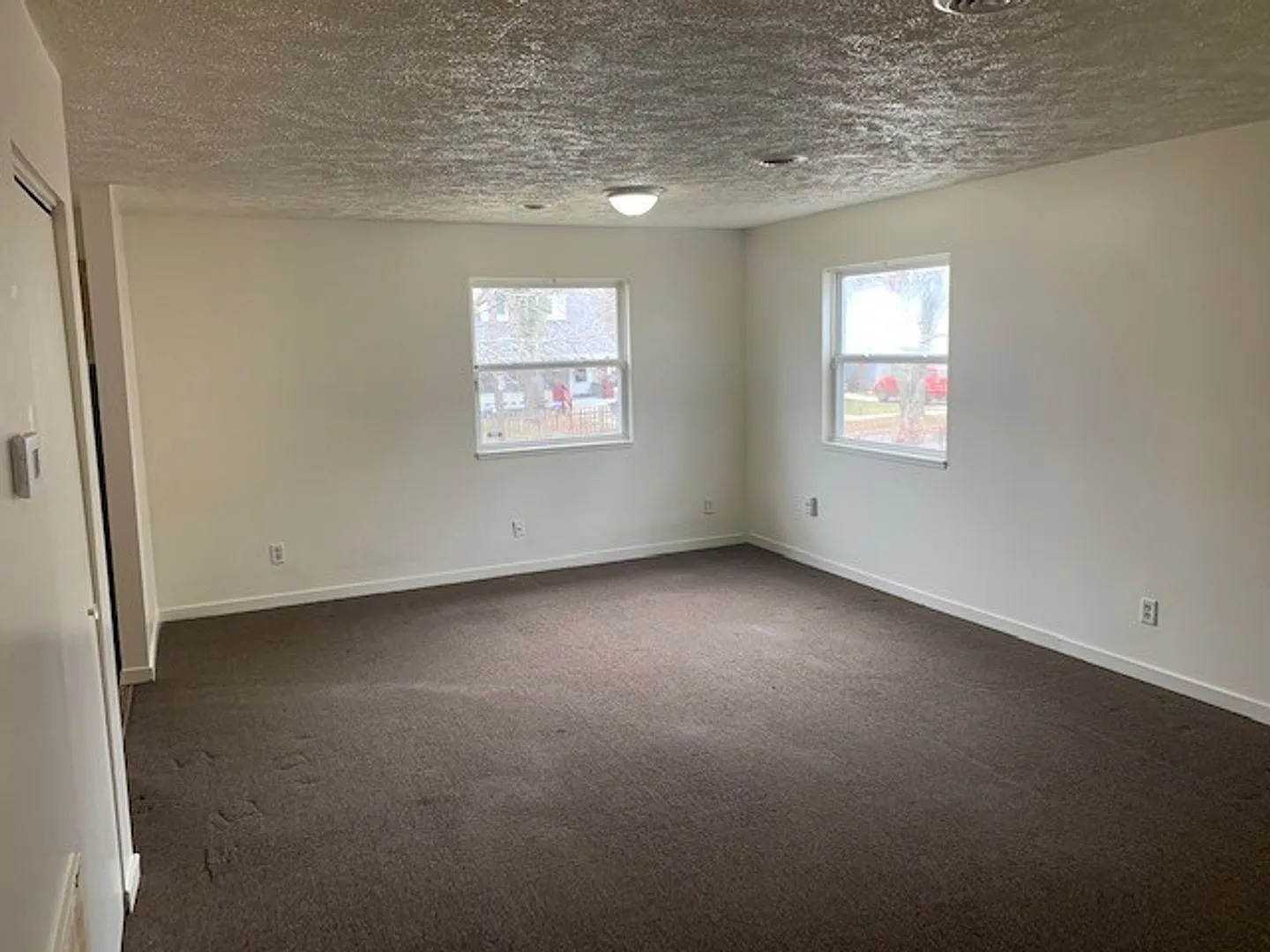 1114 Dunham SE — Photo 4