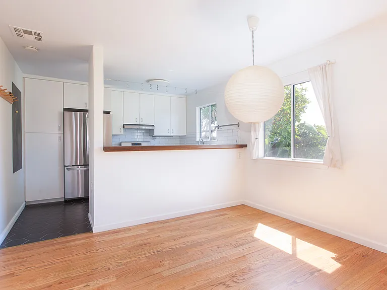226 Dickerson Ave — Photo 8