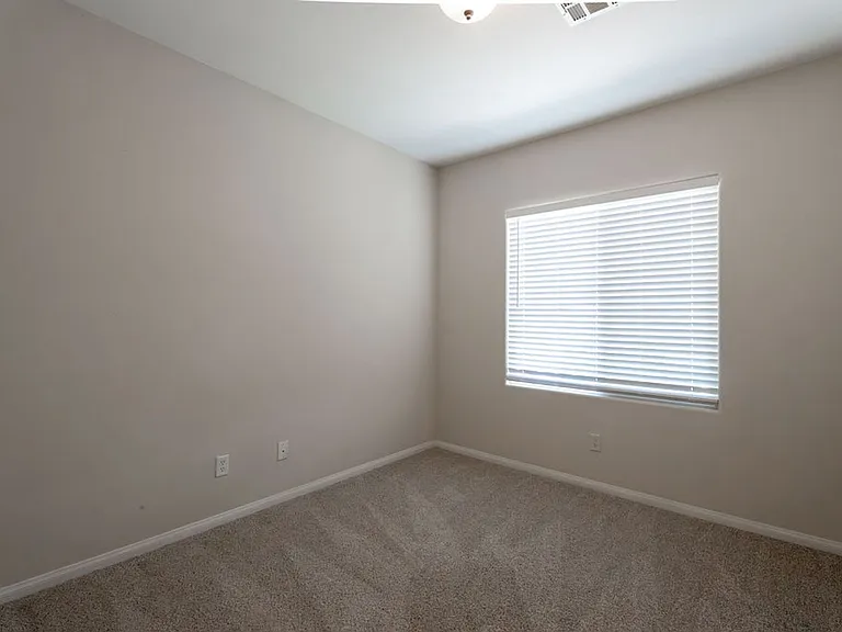 4433 Weitzman Pl — Photo 4