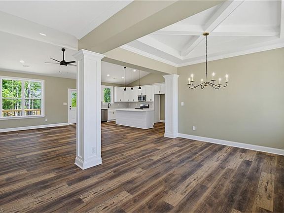 4th image of 1343 Simpson Rd