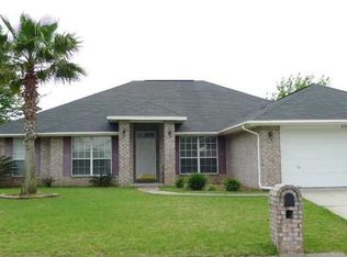 3937 Holleyberry Ln, Milton, FL 32583