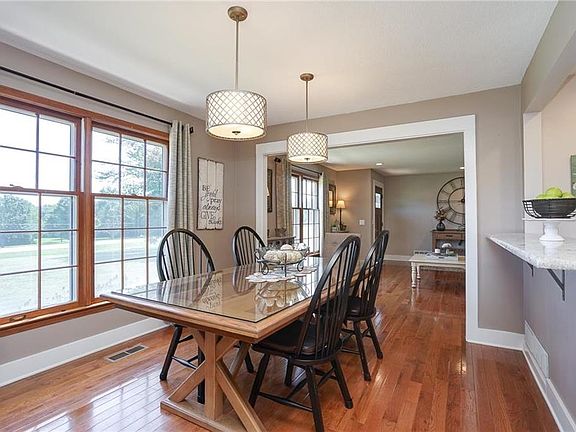 Living Room Opens to Large Dining Room!