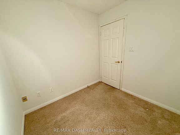 5th image of 188 Redpath Ave #702