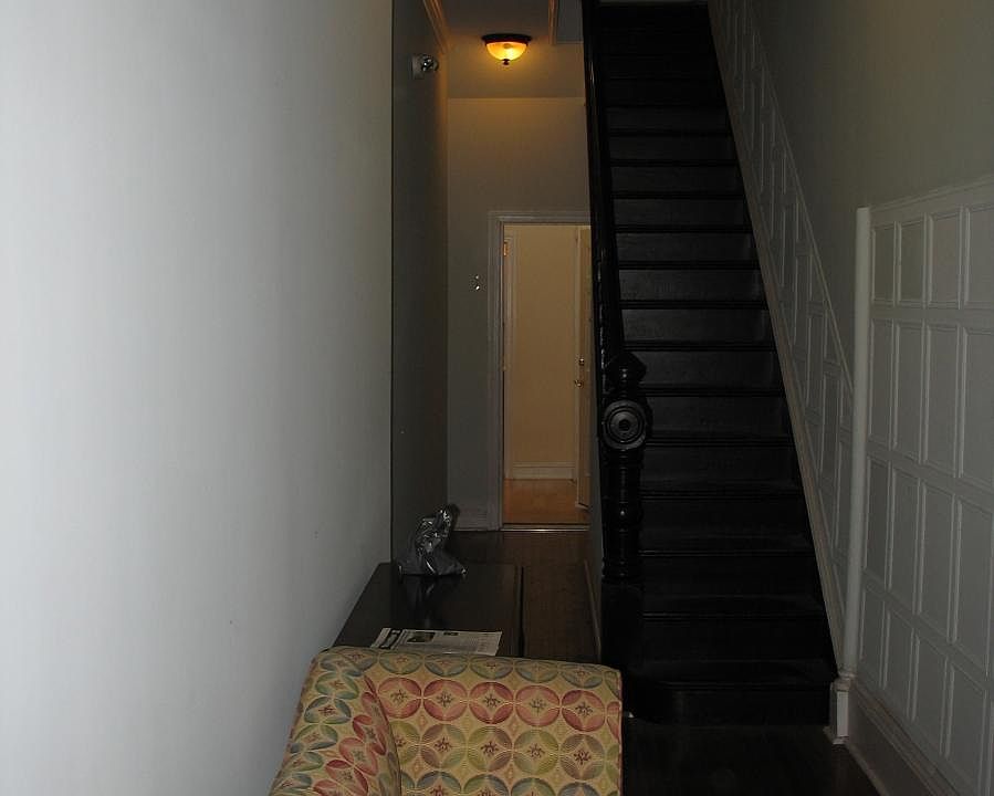 entrance way to unit 1,2,3