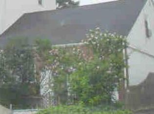 26 Pine St, Pawtucket, RI 02860