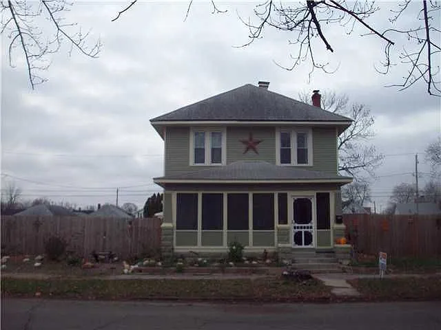 320 W 6th St photo 1