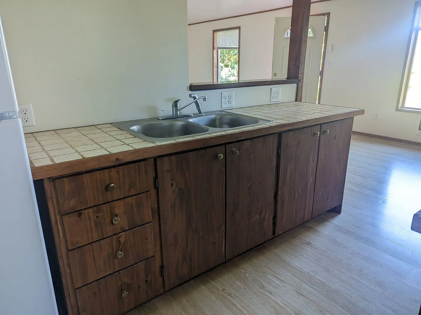 Two Bedroom Country Home — Photo 3