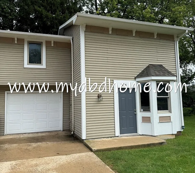 1324 Lofton Way