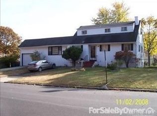 2700 Fire Ave, Medford, NY 11763