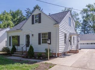 1391 Belrose Rd, Mayfield Heights, OH 44124