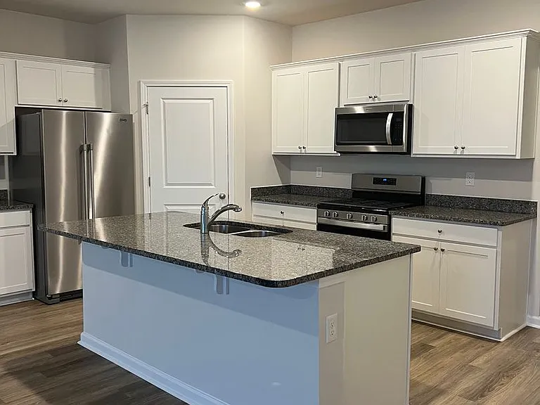 331 Gringott Ln — Photo 10