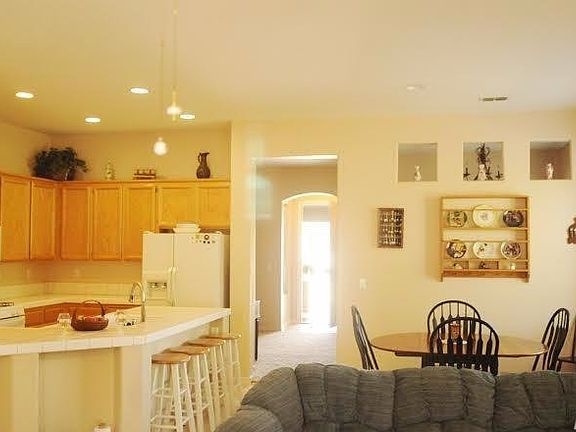 2nd image of 210 Cafaro Cir