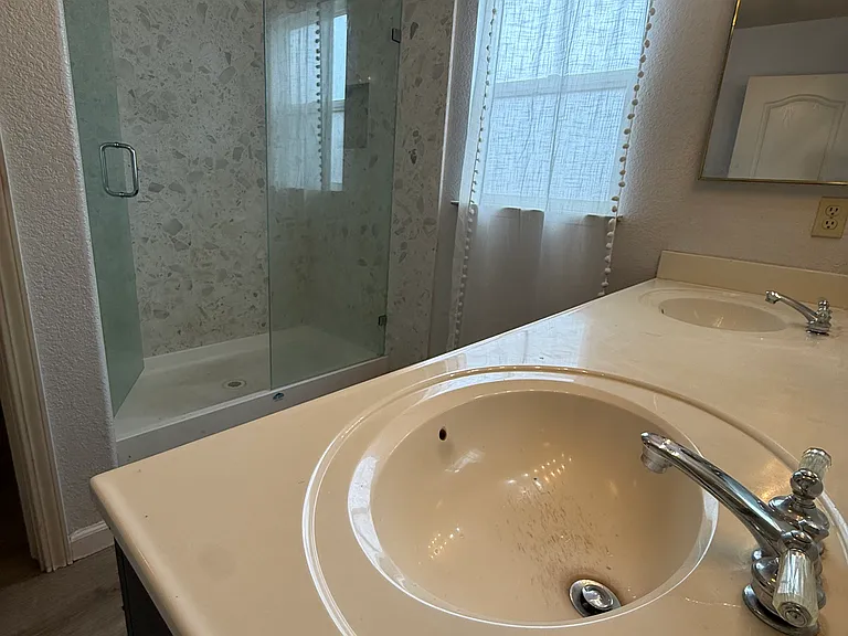 2625 Fiedler Way — Photo 33