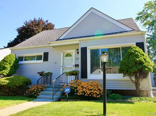 3505 Comanche Ave, Flint, MI 48507