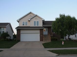 2043 Timber Ln, Coralville, IA 52241