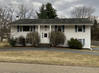 12 Sharon Dr #V, Fishkill, NY 12524