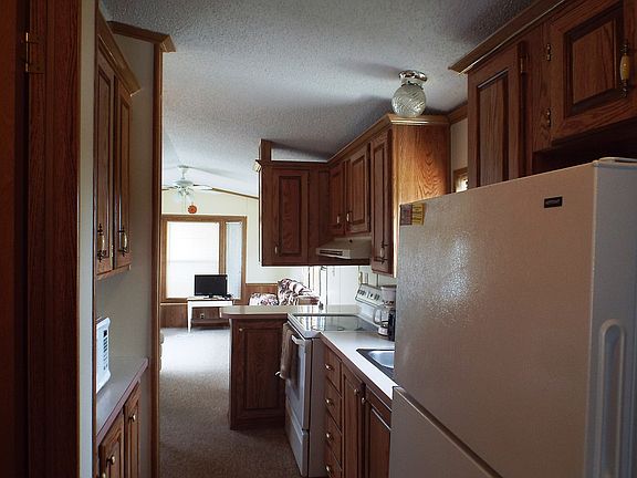 3rd image of 2552 NE Turner Ave Lot 123