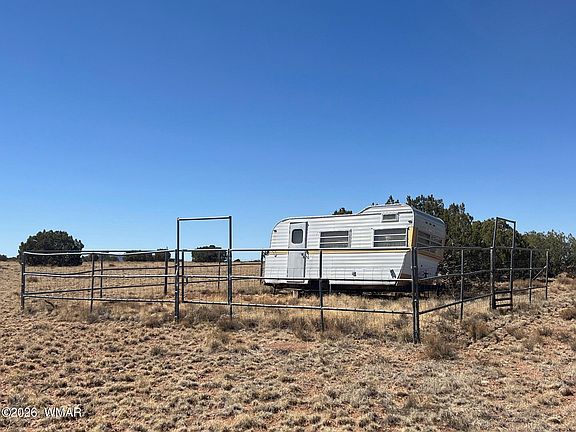 3rd image of LOT 140 5525