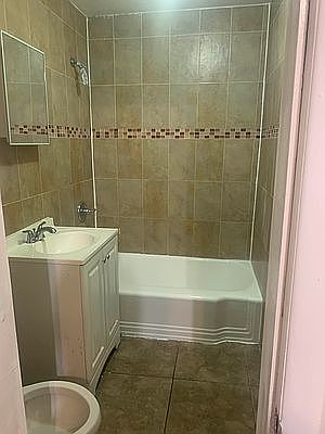 3rd image of 24-19 Steinway St #3R