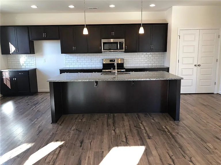 4009 Tin Roof Way #1 — Photo 10