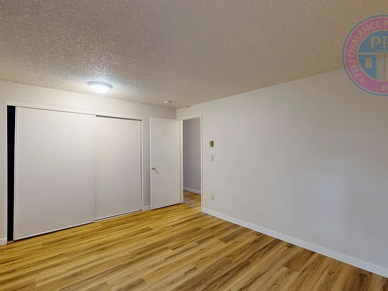 tuf8640 — Photo 18