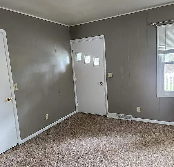 203 S Yates St — Photo 11