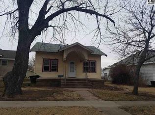 406 N Oak St, Pratt, KS 67124