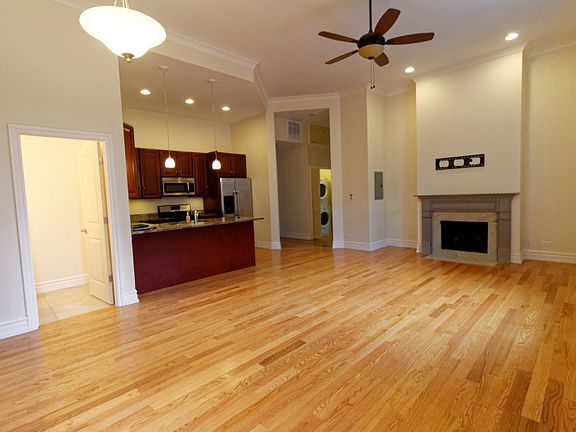 3rd image of 1470 W Carmen Ave #2