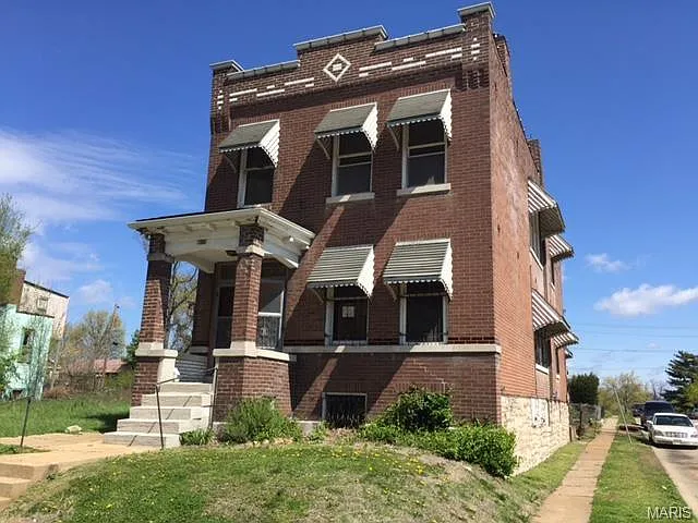 4851 Greer Ave photo 1