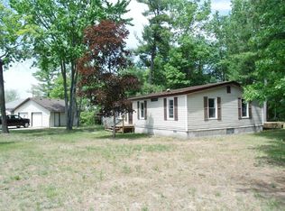 3757 S Straits Hwy, Indian River, MI 49749