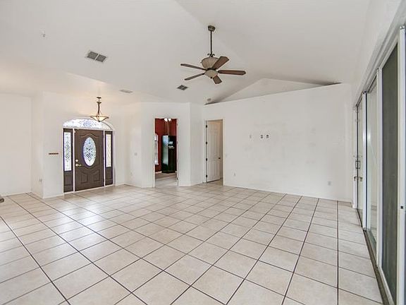3rd image of 4950 Plumosa Dr