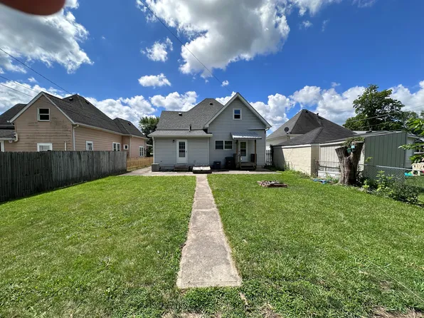 836 1/2 W North St, Greenfield, IN 46140