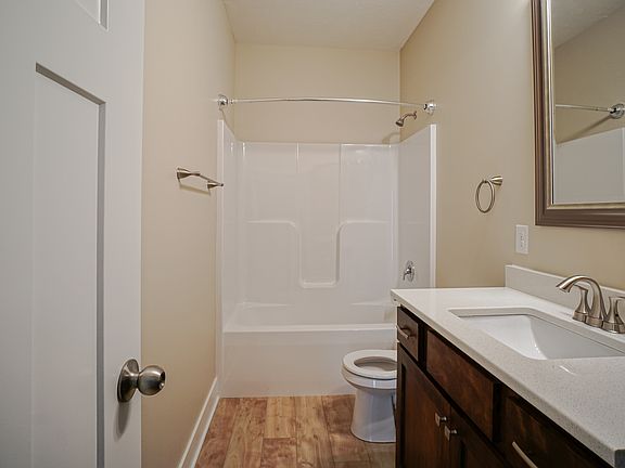 4th image of 8632 S 78th St