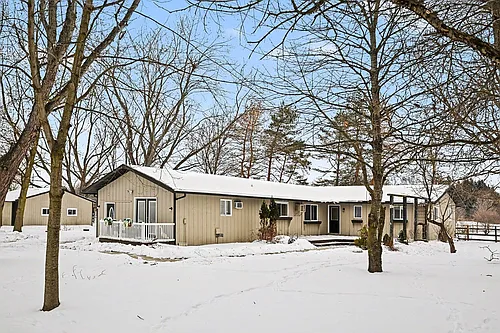 325 W Delhi Rd Photo 1