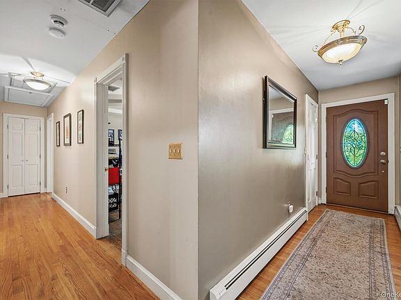 3rd image of 5 Anna Place