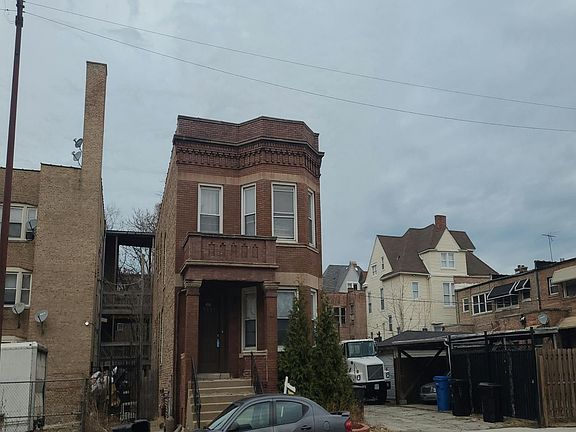 3rd image of 1910 E 73rd St