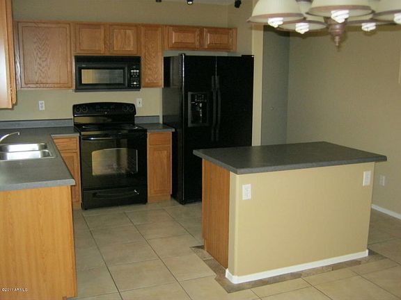 4th image of 11422 E Florian Ave