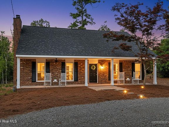 2nd image of 4599 Hickory Drive