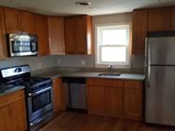 185 Bussey St, Dedham, MA 02026