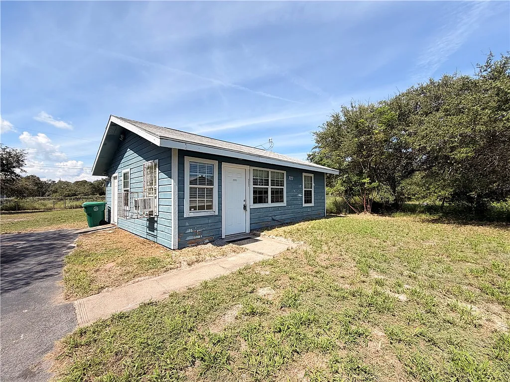 1 bed, 650 sqft, $900 — Photo 2