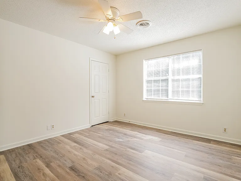 014-photo-bedroom-14874826 014-photo-bedroom-14874826