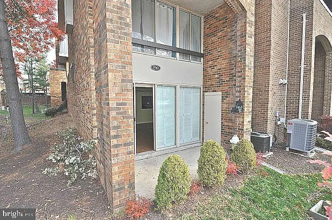1741 S Hayes St #1 — Photo 26