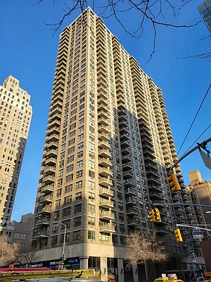 その他 STREET 2017.3 No.303 from1985to1996 301 East 79th Street #19S in Yorkville, Manhattan | StreetEasy