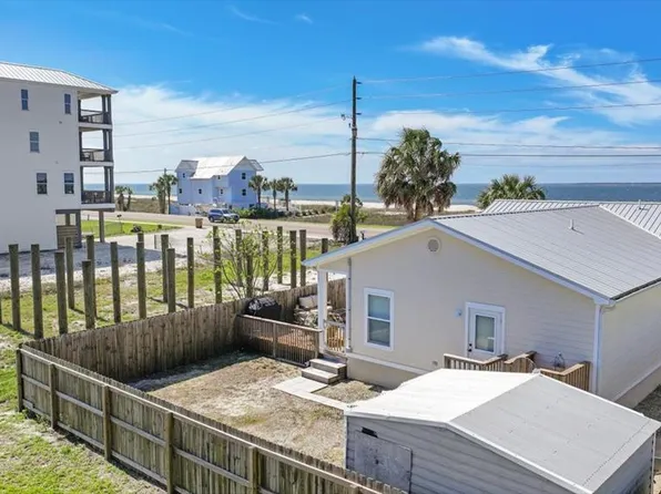 118 Atlantic St, Port Saint Joe, FL 32456