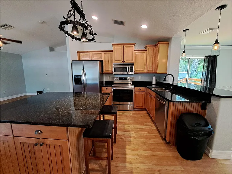3819 Rosemary Dr — Photo 8