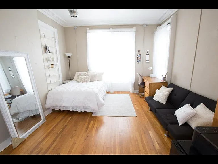 141 Front St — Photo 14