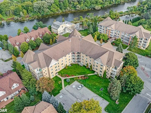 51 Rivermill Blvd #304, Kawartha Lakes, ON K9V 6E8